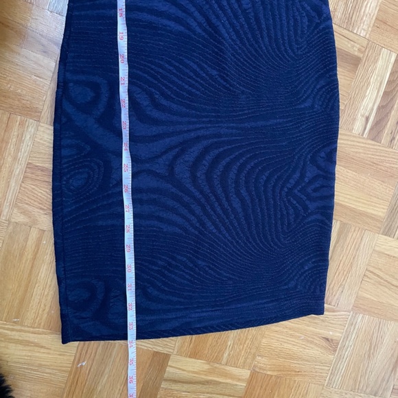 Dress - Picture 3 of 7